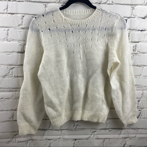 Hand knit‎ white sweater
